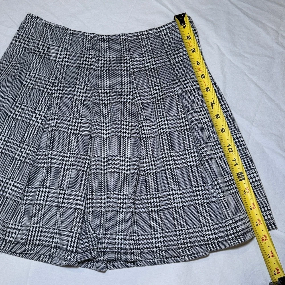 Altar’d State Pleated Mini Plaid Skirt Size Small NWOT